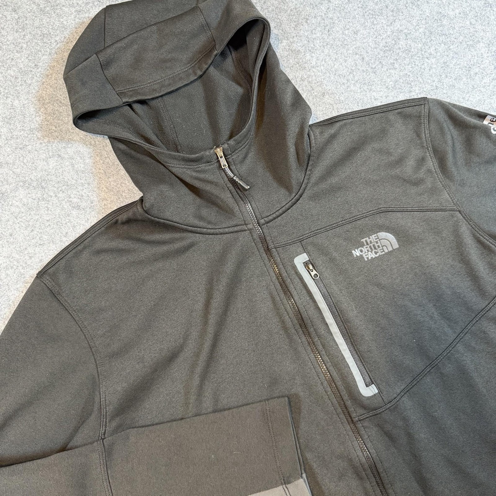 The North Face Jacket Mens Xl Gray Softshell Hooded Full Zip Gilbane Logo